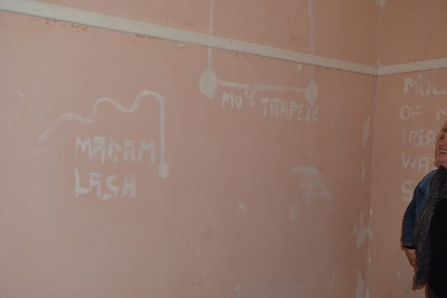 House with old messages 