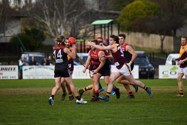Football GFNL Reserves Warragul Vs. Drouin - 27.06.2021 