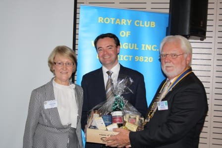 Treasurer guest of Warragul Rotary