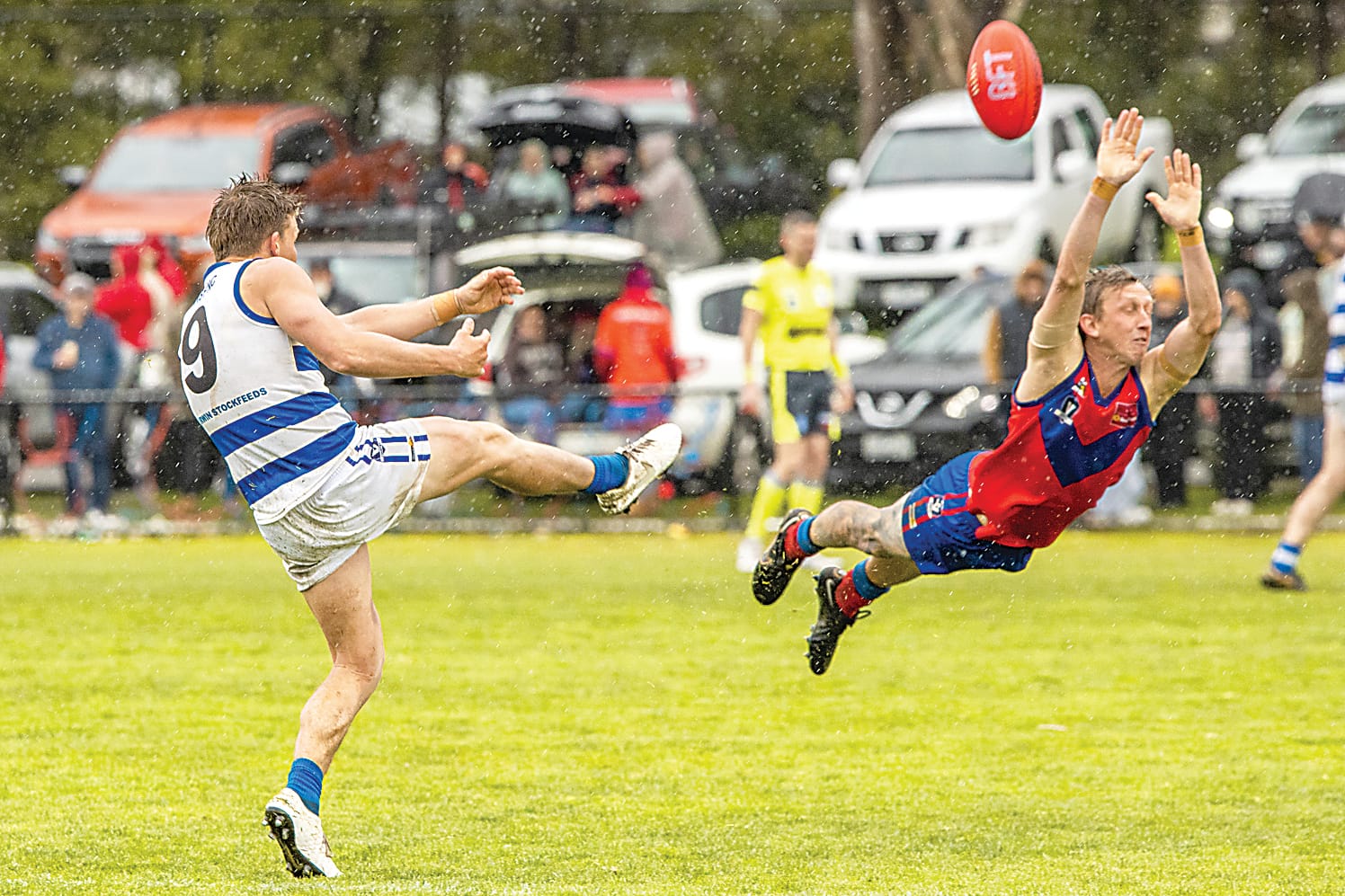 Grand final re-match in Ellinbank District opening round