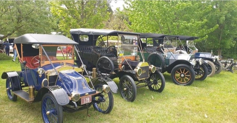 Warragul base for Veteran cars rally