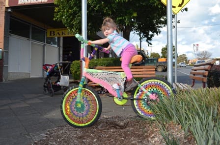 Free rein for yarn bombing