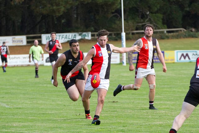 Football EDFL Reserves Nilma Vs. Nyora - 15.05.2021 