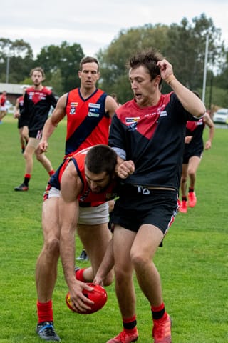 Football- Warragul Vs Bairnsdale (Seniors) 10-04-21 