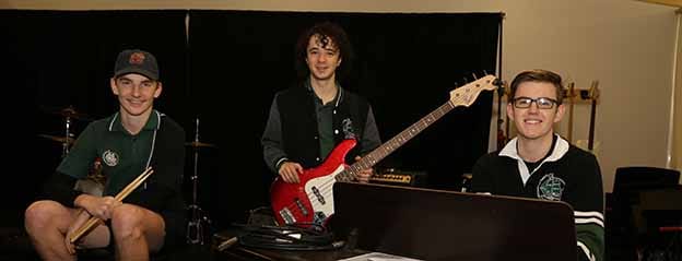Rocking towards finals