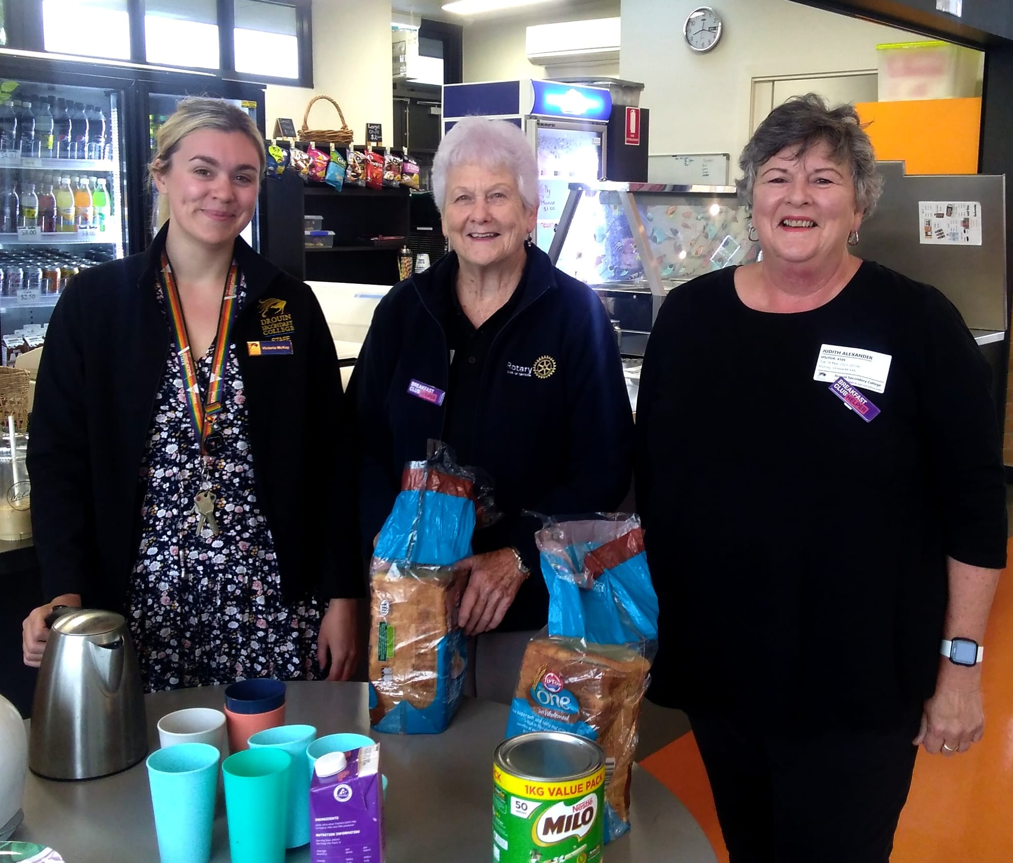 Breakfast club returns to school