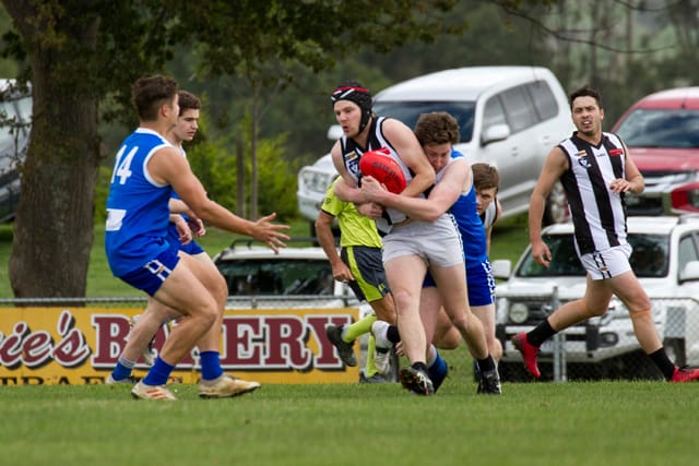 Football MGFL Thorpdale v Yinnar Seniors - 10042021