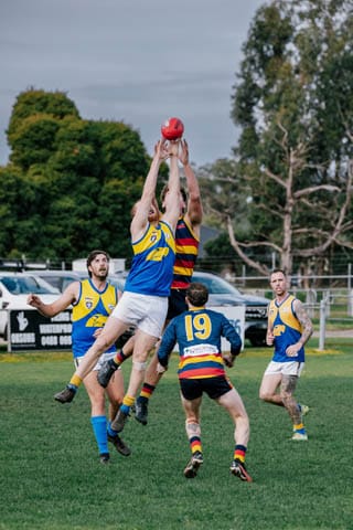 Football EDFNL Seniors - Longwarry Vs. Ellinbank - 11.05.2024