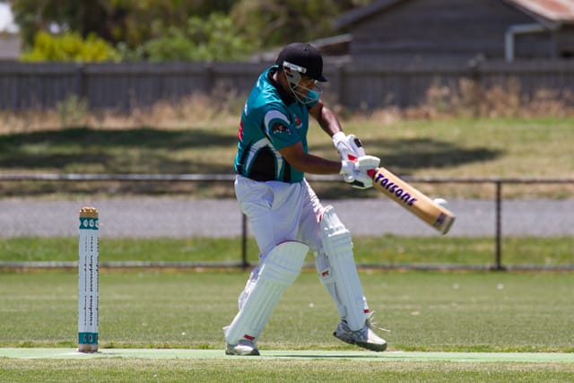 Cricket Div 3 Yarragon Vs. Western Park- 18.12.2021