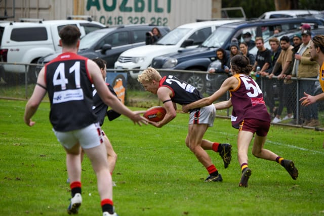 Football- Drouin Vs Warragul (Reserves) 18-04-21 