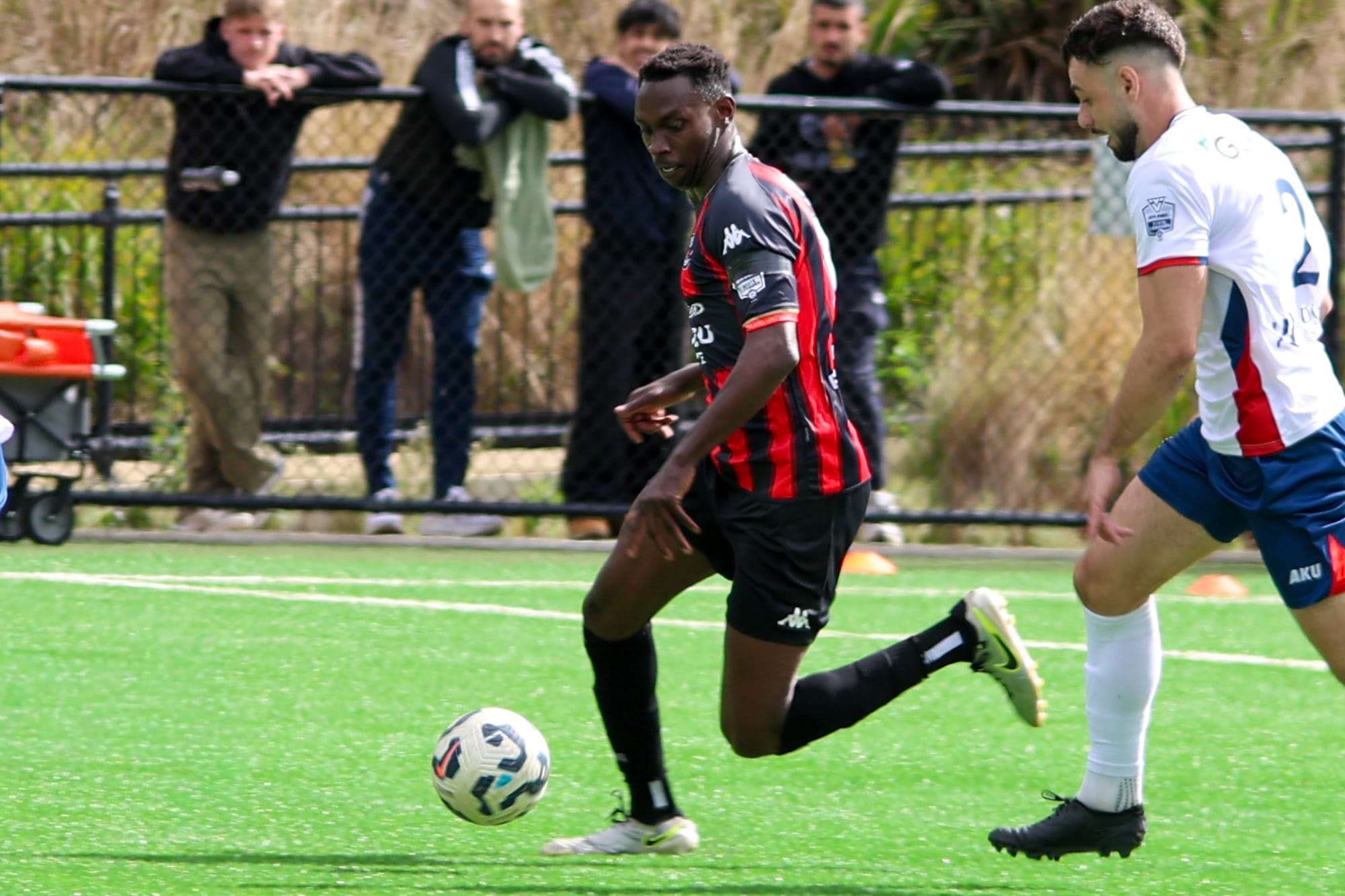 United secure thrilling draw