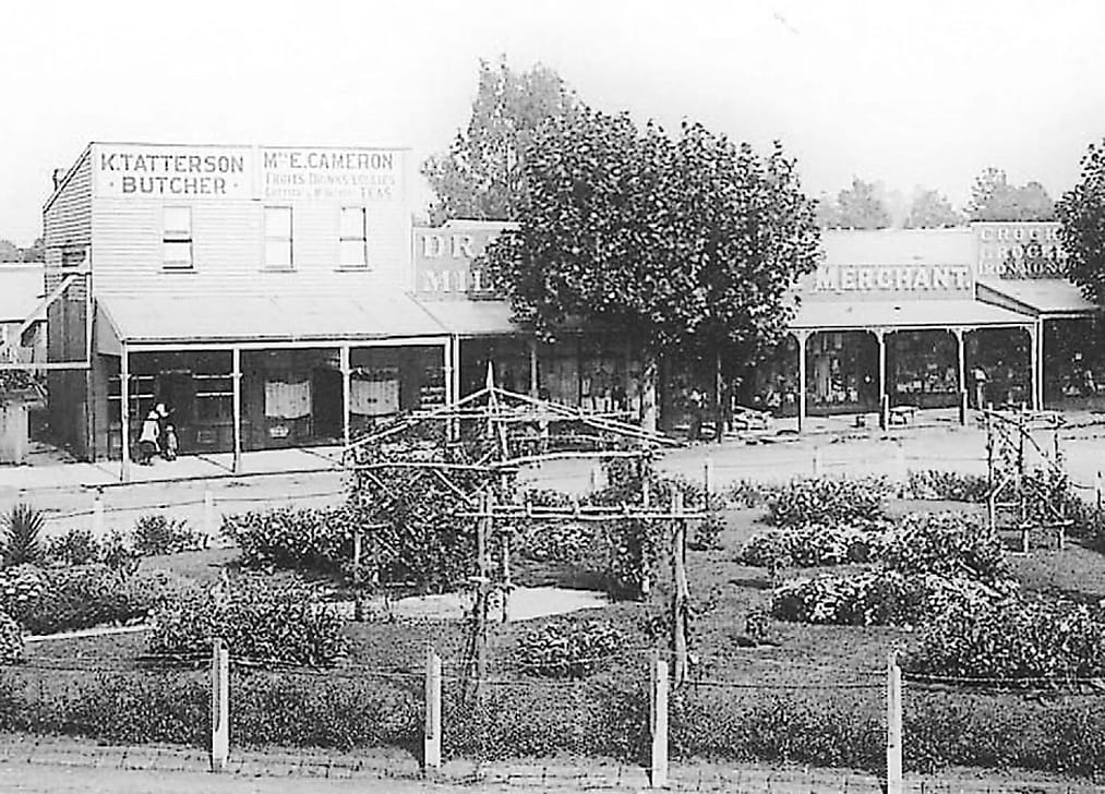 Snapshot of the Past