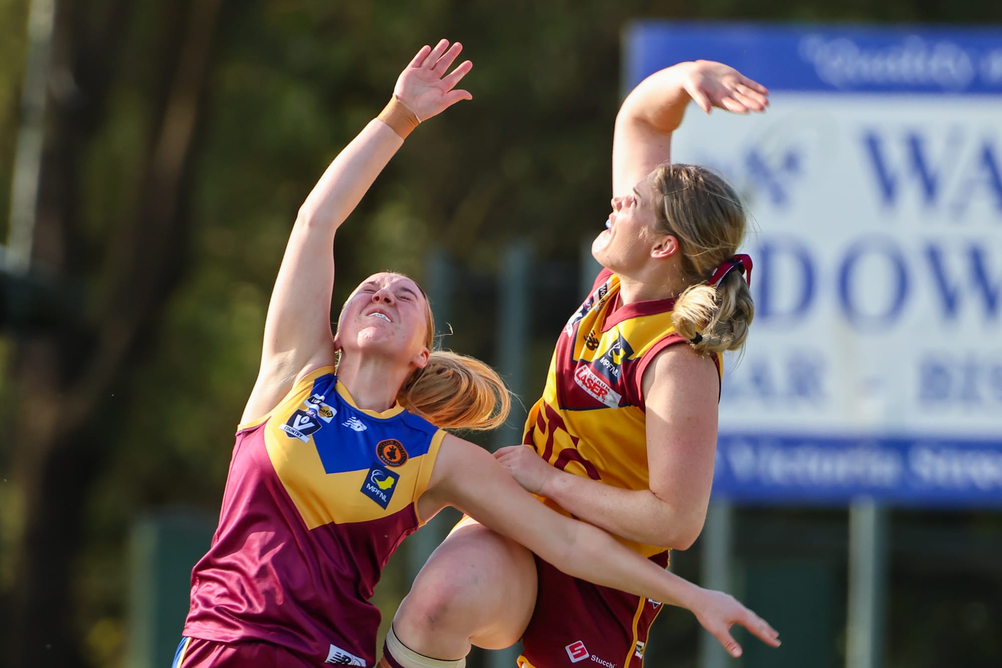 Williams leads way for Dusties
