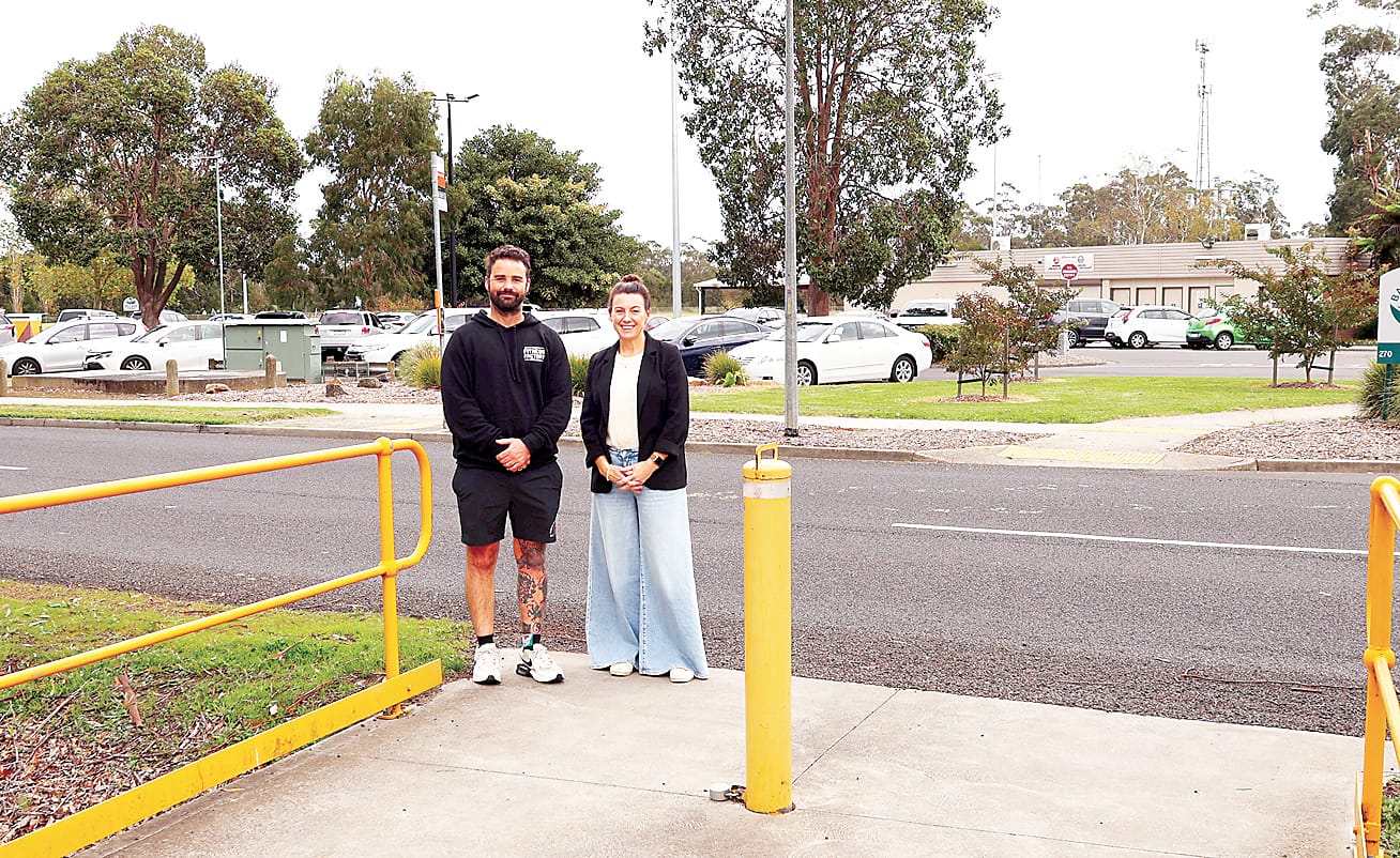 Pedestrian crossing for Bellbird Park