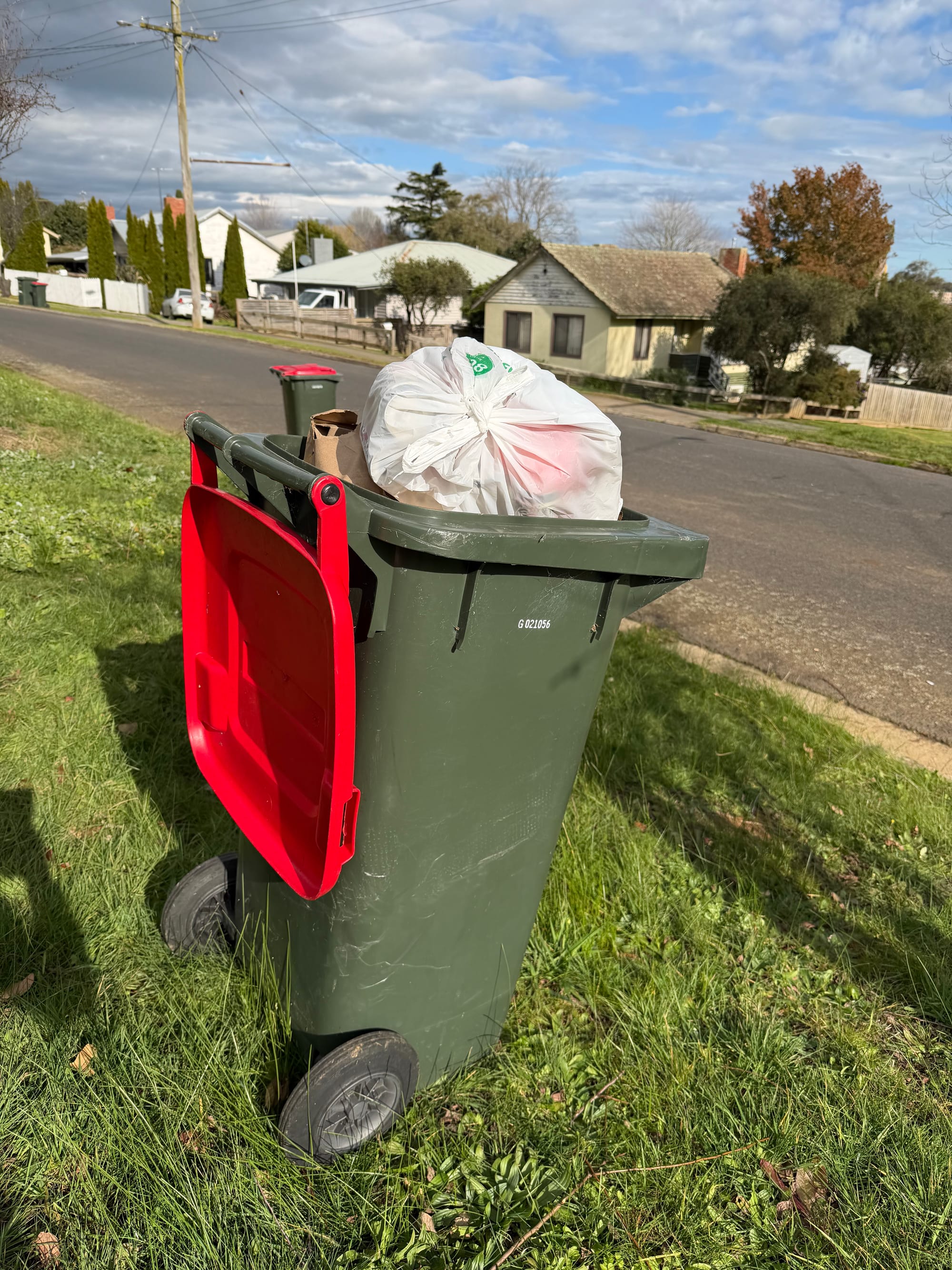 Bin petition amasses support