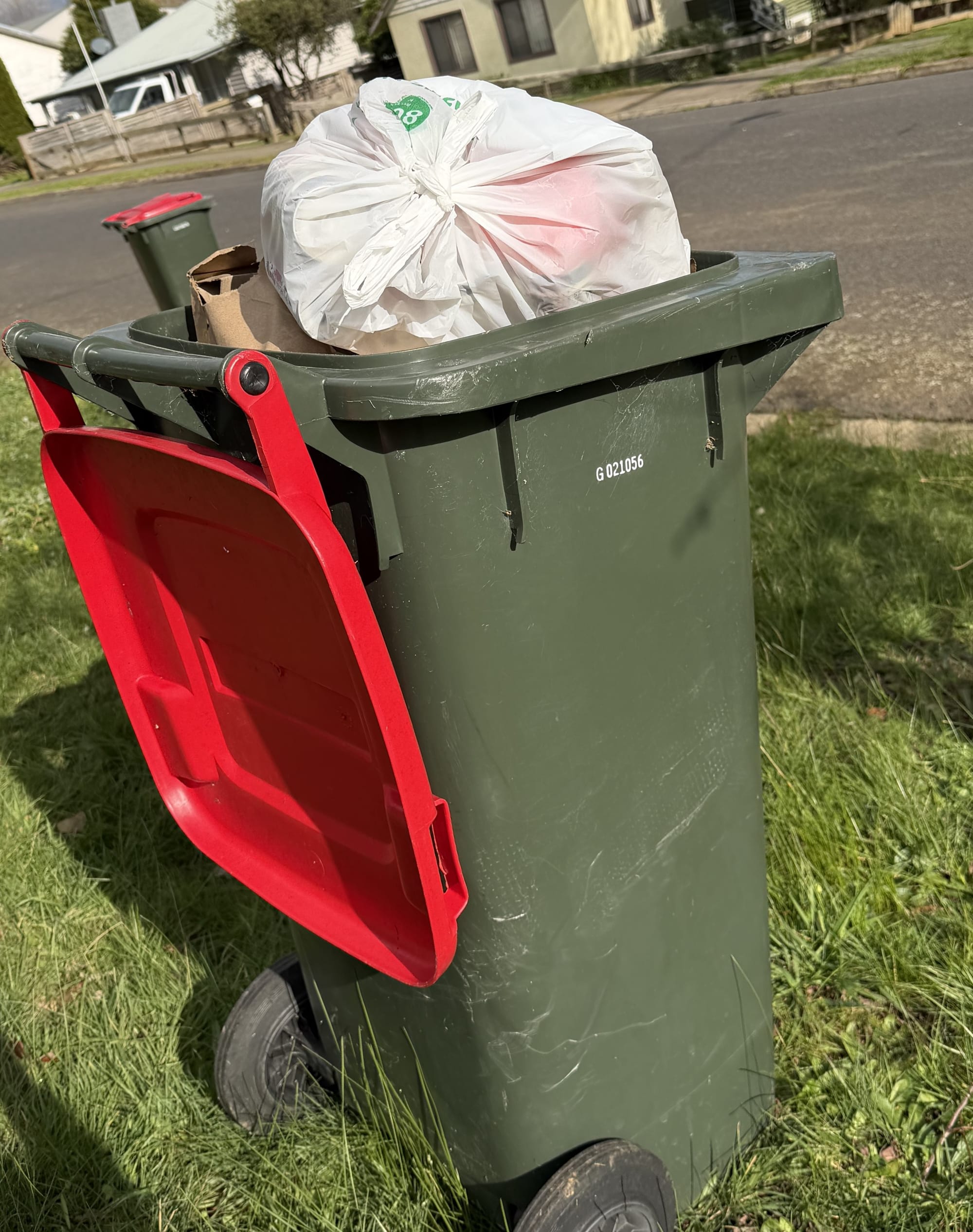 Fortnightly collection to stay
