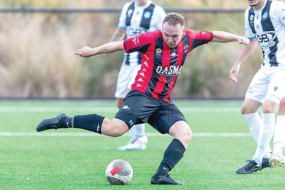 United squanders lead post image