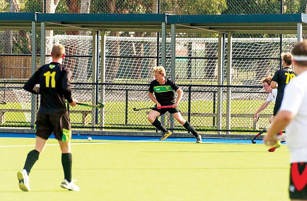 Strikers go 2-0 post image