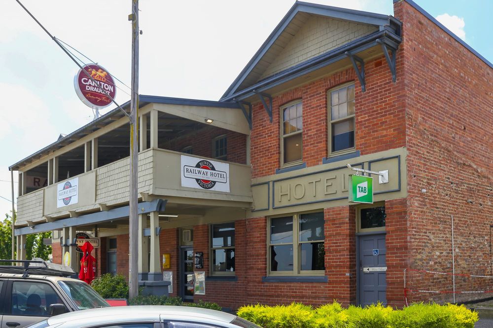 Heritage Bunyip hotel reaches its centenary post image