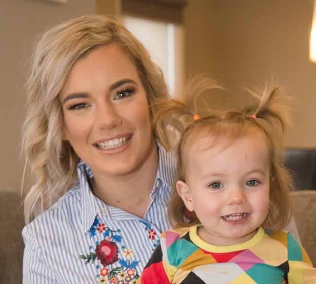 Olivia blogs on motherhood post image