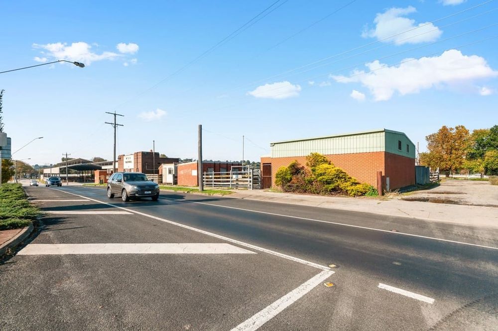 Plans moving ahead for old saleyards site post image