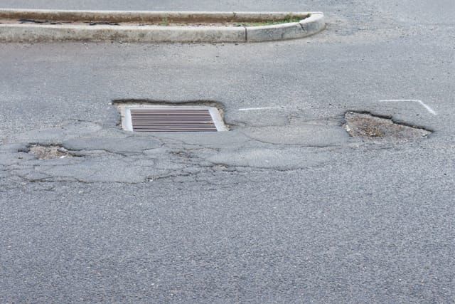 Pot Holes Woolies Carpark - 10.02.2022 post image