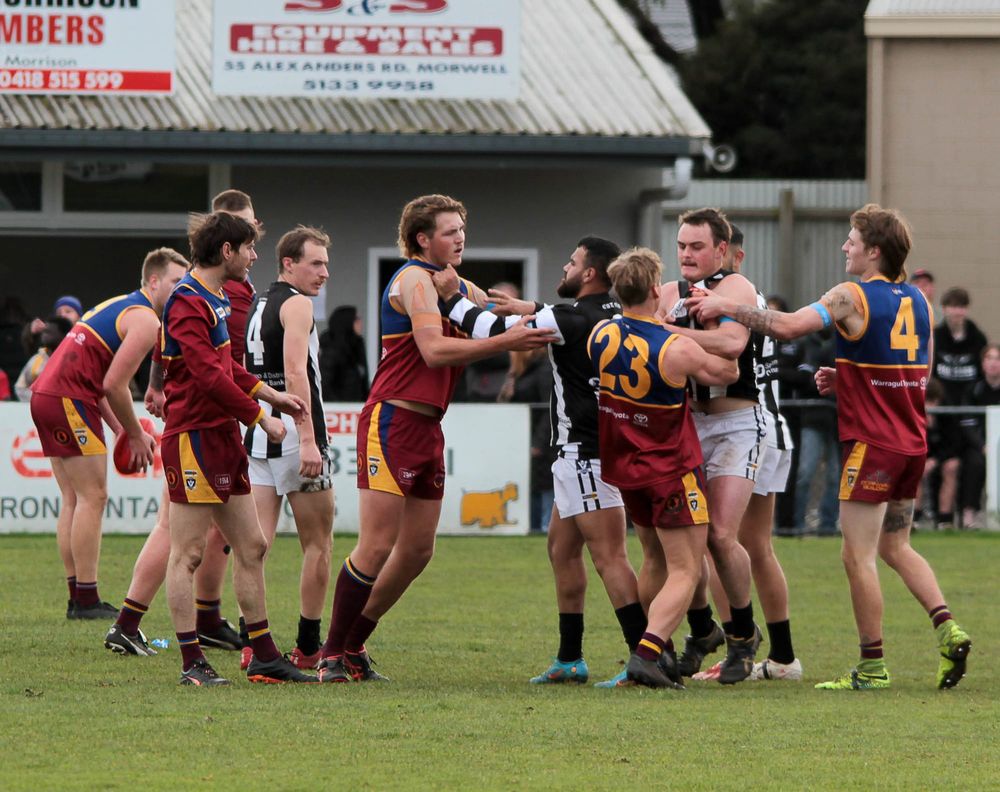 Dusties look to break away post image