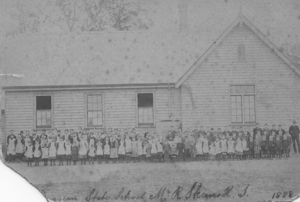 Snapshot of the past: Drouin State School post image