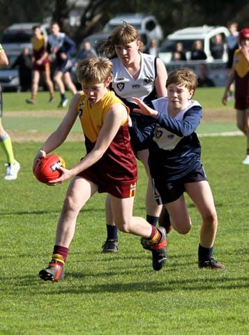 Football (U14's) - Drouin Maroon Vs. Blue - 11.09.2022 post image