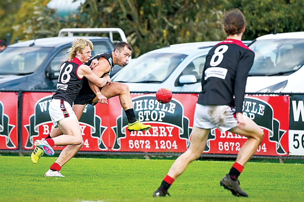 Gulls face off with premiership favourites post image