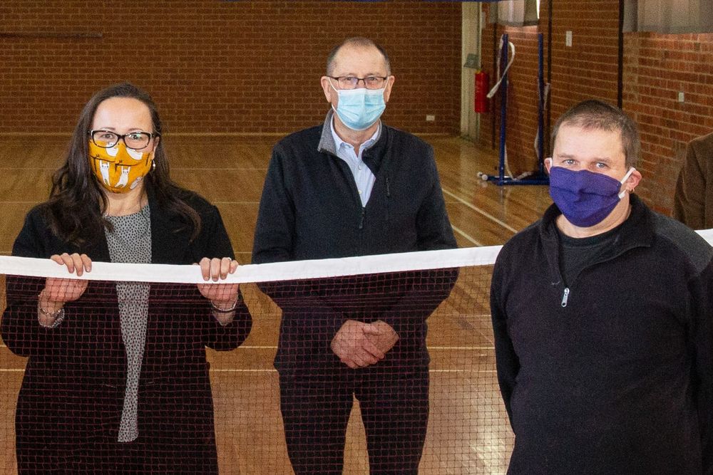 Costly photo for family albums of MPs post image