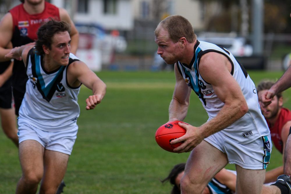 Parrots and Power playing off for grand final spot post image