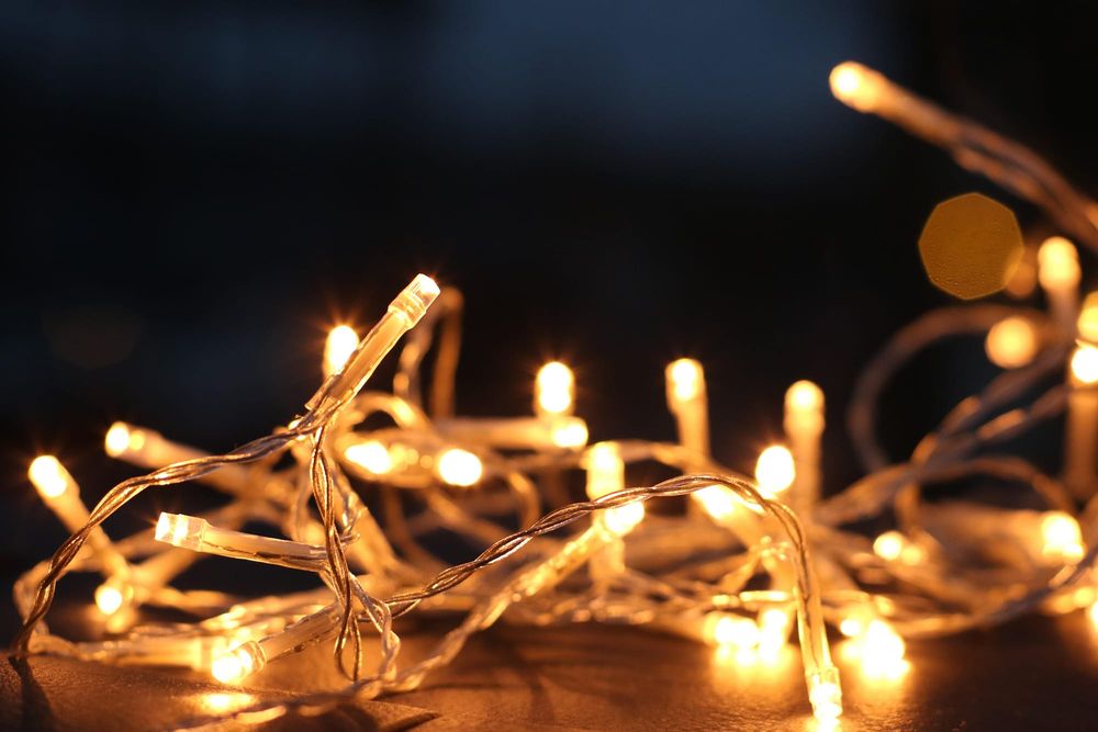 Christmas light safety warning post image