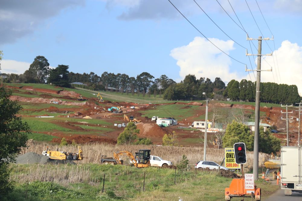 Entry point to new estate questioned post image