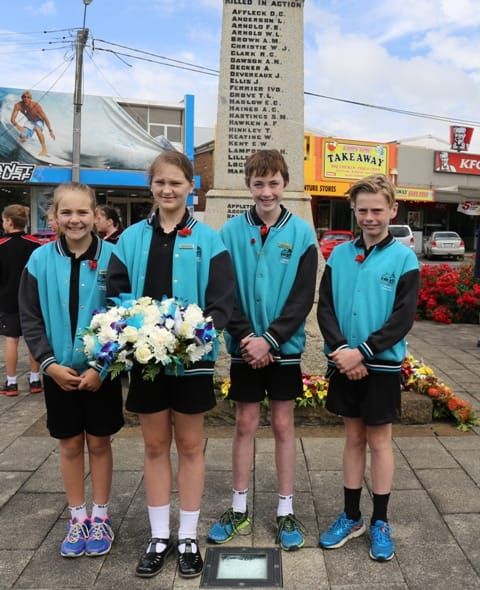 Solemn ceremony honours lives lost in war post image