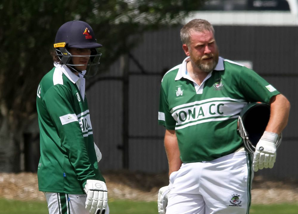 Thumping wins in division three post image