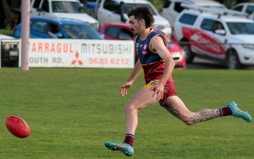 AFL legend to suit up in West Gippsland Football Competition post image