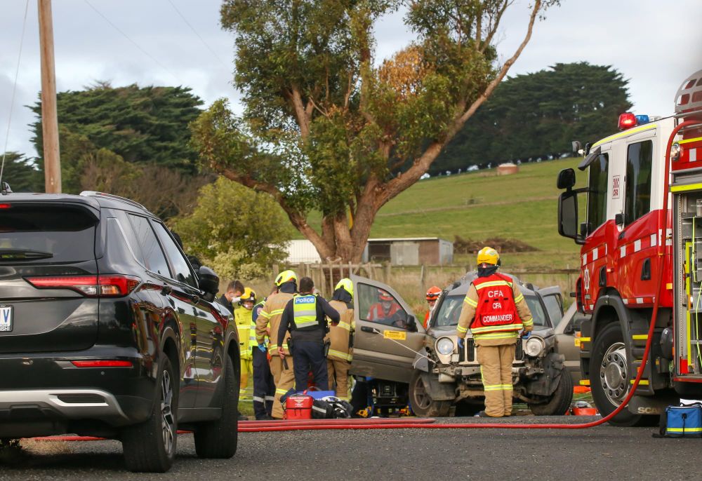 Woman dies in multi-vehicle collision post image