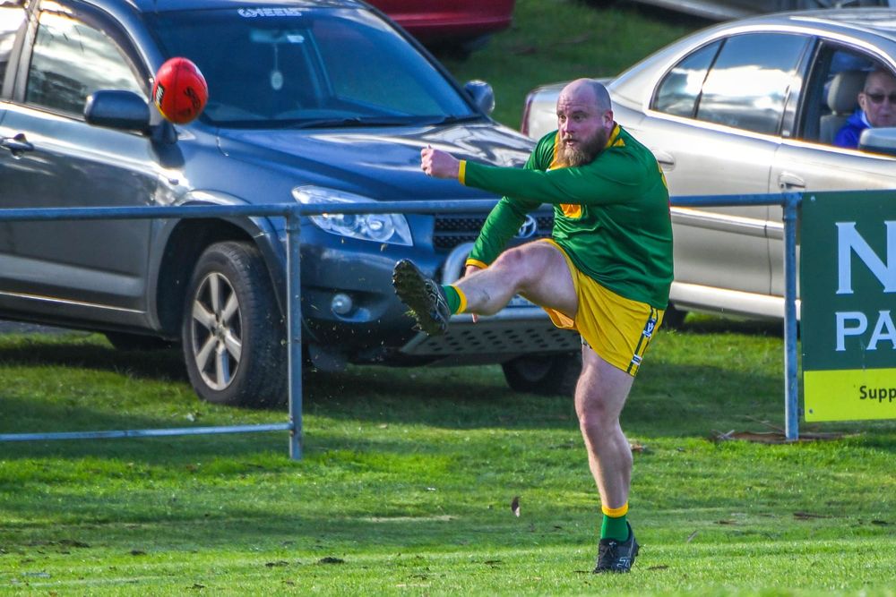 Sharks run over Rovers in Mid Gippsland footy post image