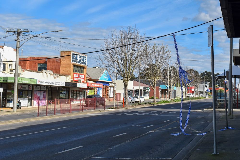 Powerline down on Queen St post image