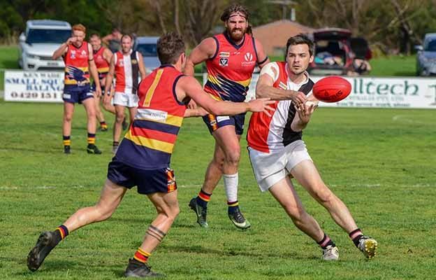 Rundell lifts Crows post image