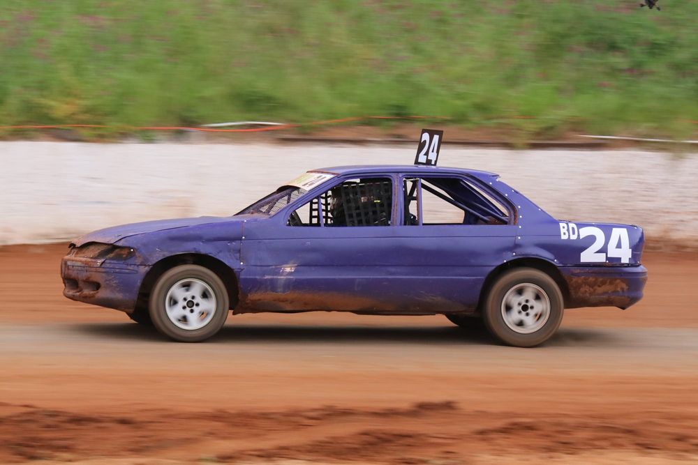 Sunday fun at Drouin Speedway post image