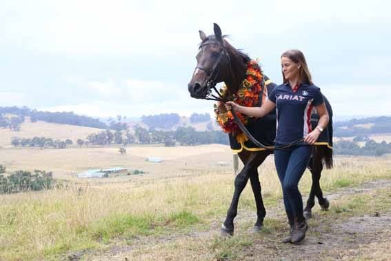 Saddle honours for Rachelle post image