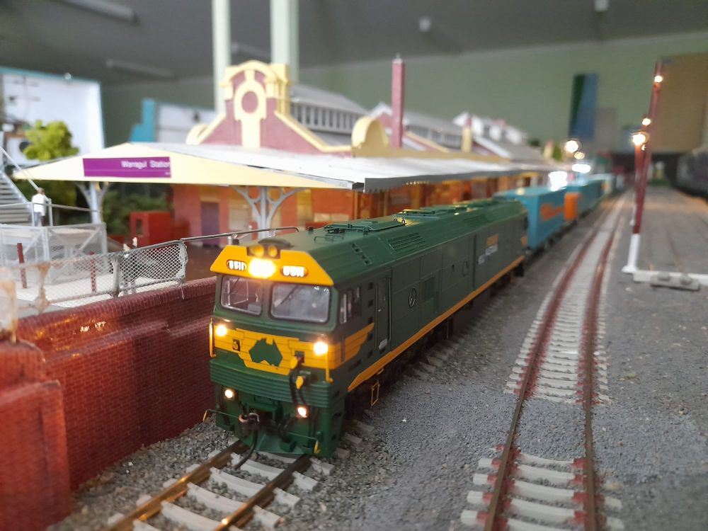 Model trains chug into Warragul post image