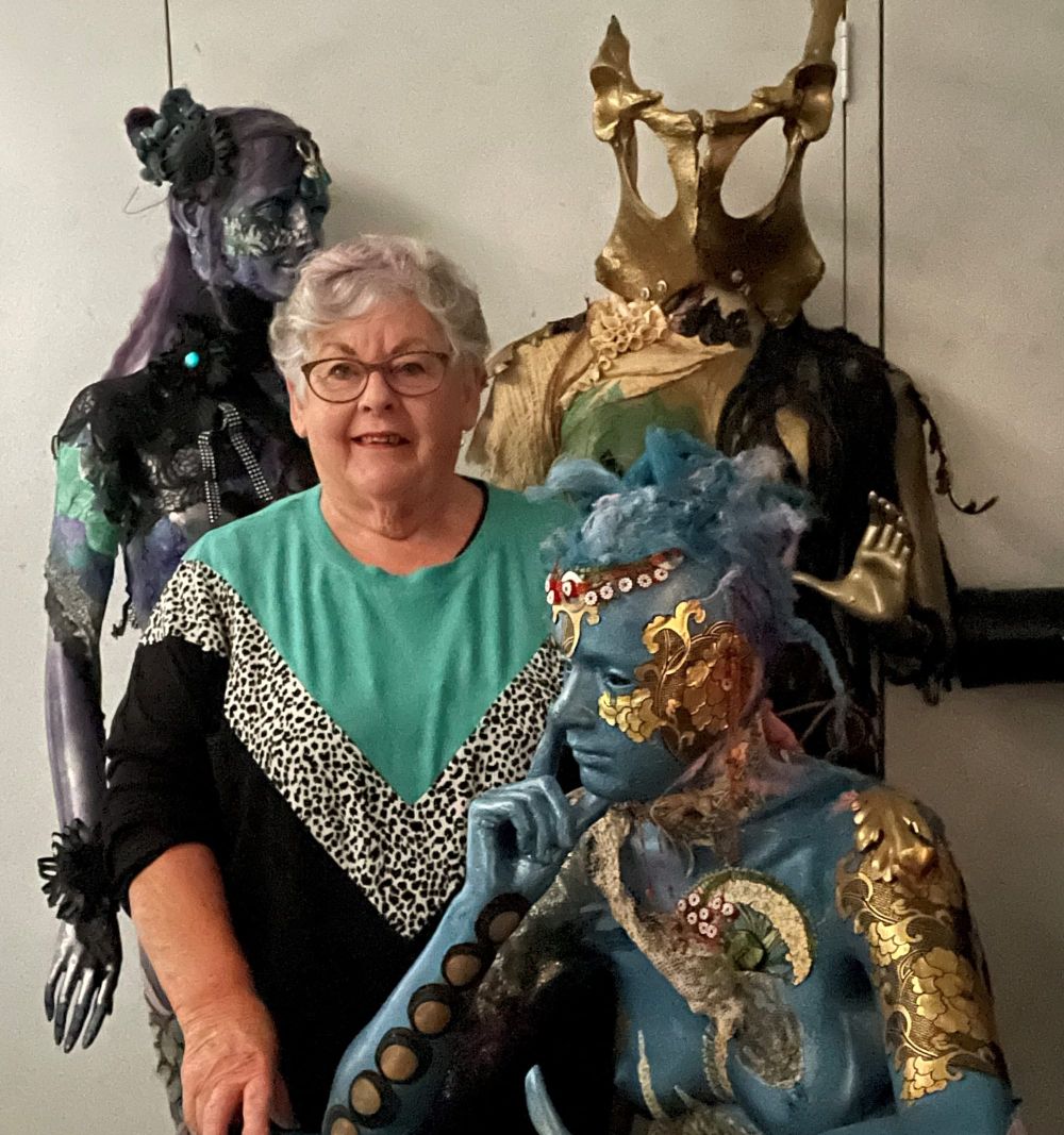 Queen of whirls exhibits at Red Tree Gallery post image