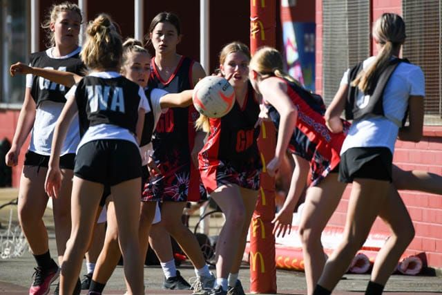 Netball- Gulls Piglets Vs Warranor Diamonds (U15's) 30-11-2020 post image