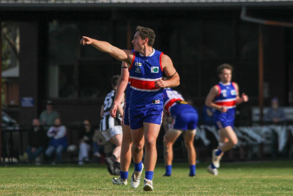 Bunyip cops Magpie mauling post image