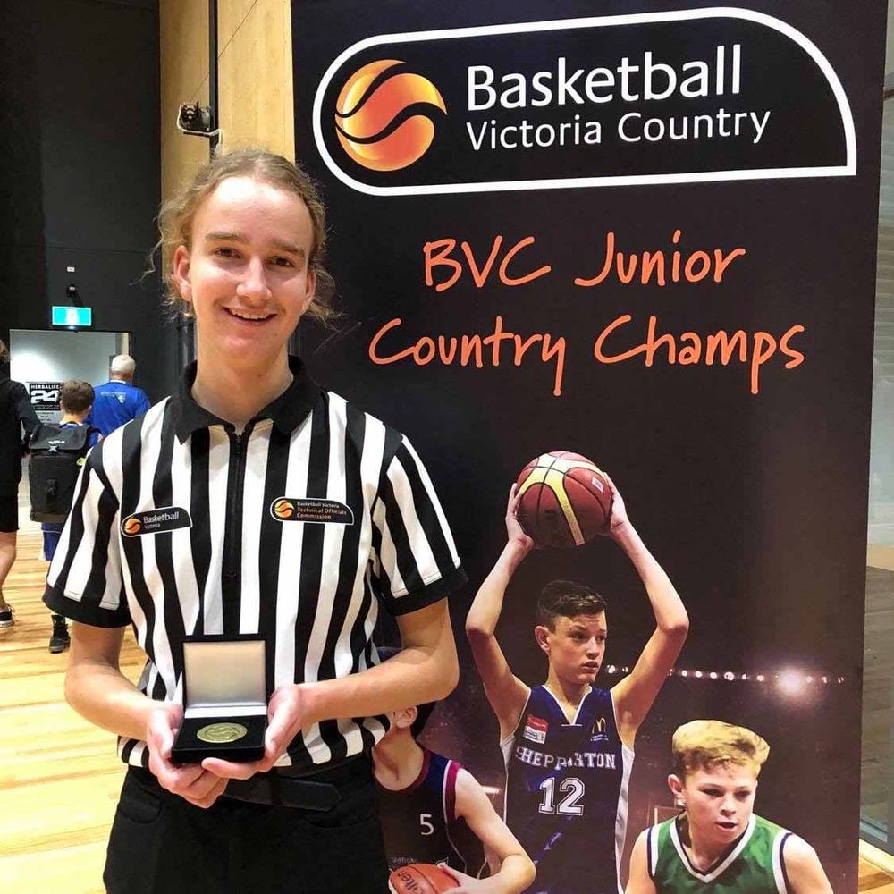 Basketball referees recognised with Basketball Victoria Country awards post image