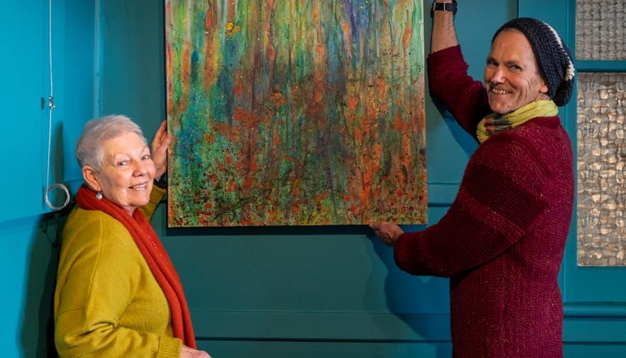 Gallery offers Mt Worth art post image