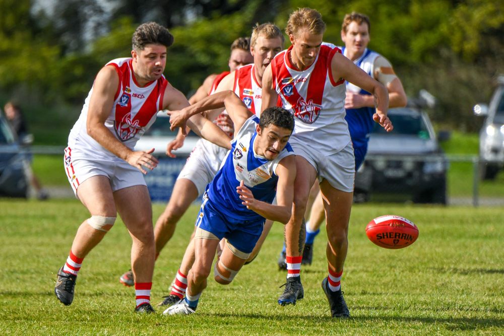 Thorpdale travel to Yinnar for important battle post image
